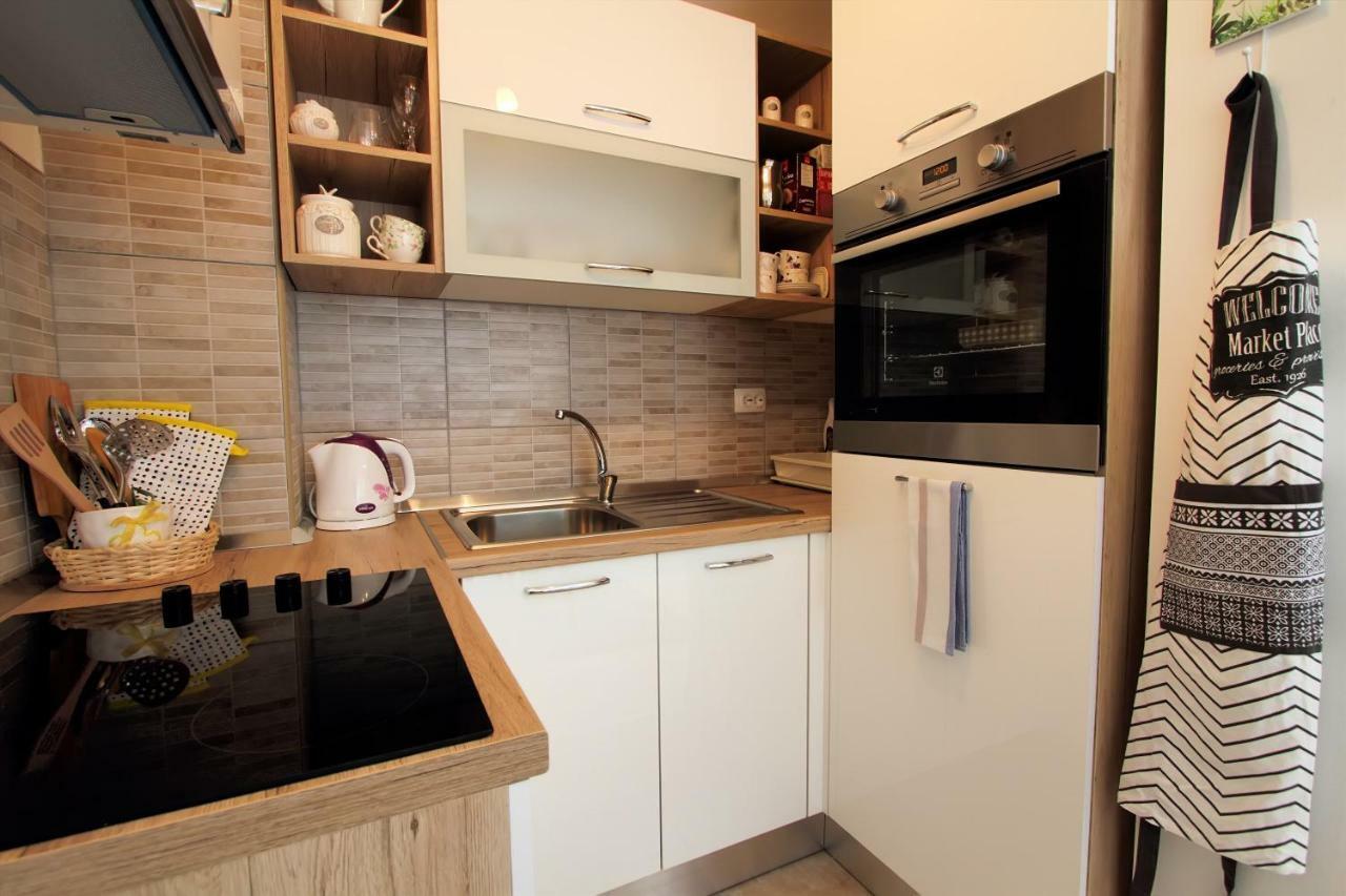 Apartman Ana Appartement Otočac Buitenkant foto