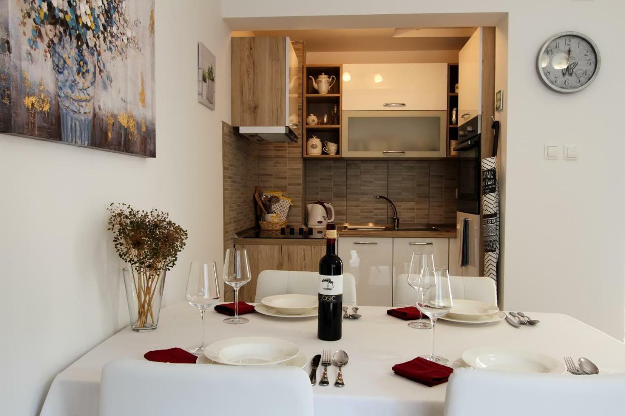 Apartman Ana Appartement Otočac Buitenkant foto