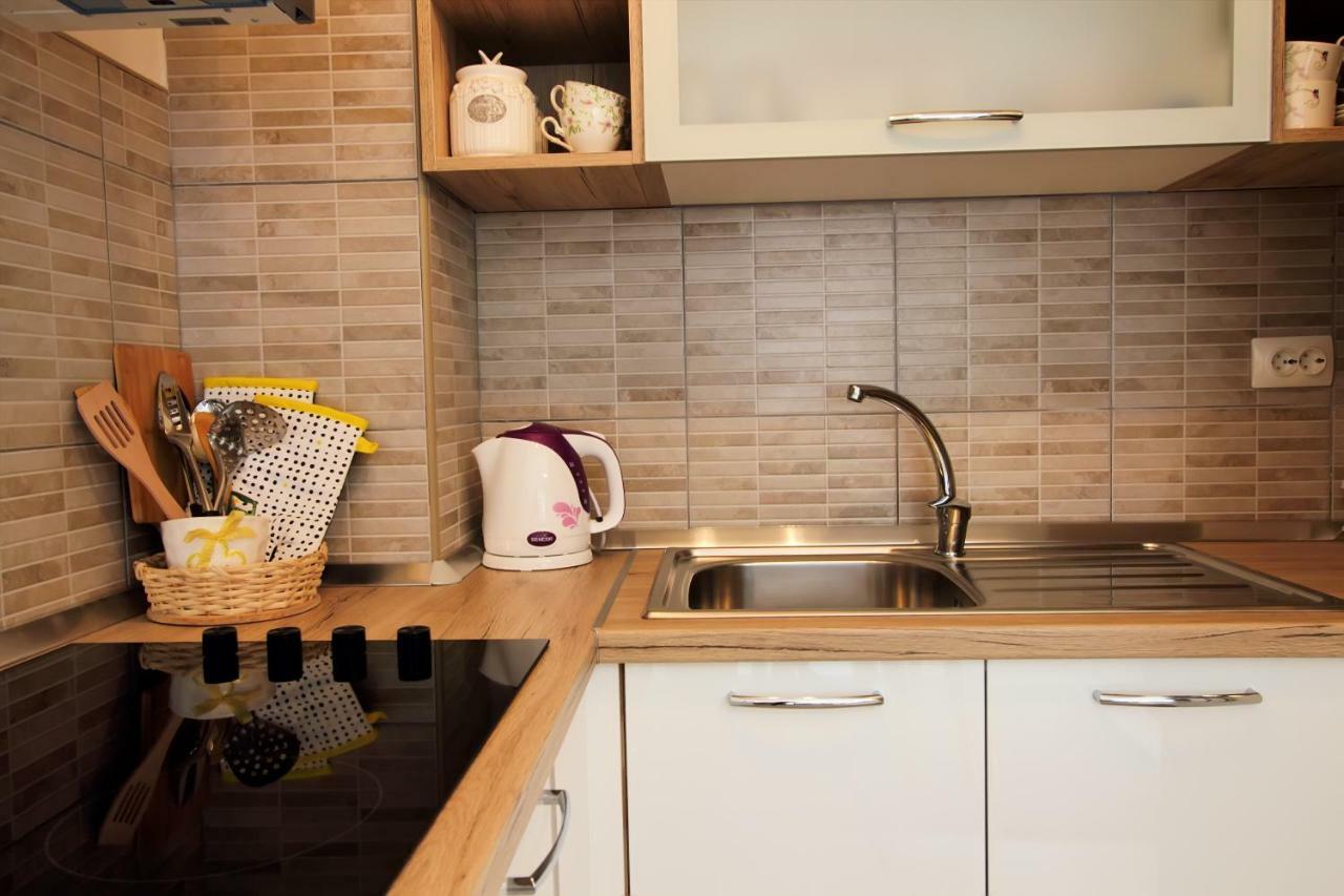 Apartman Ana Appartement Otočac Buitenkant foto